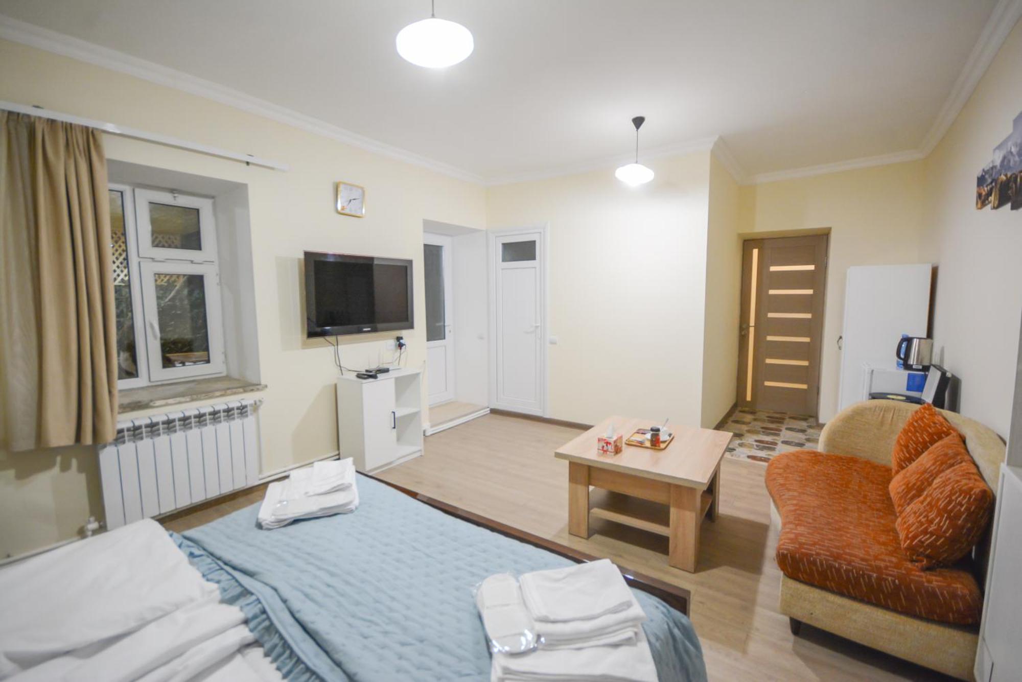Hotel Eleven - 11 Yeghegnadzor Zewnętrze zdjęcie