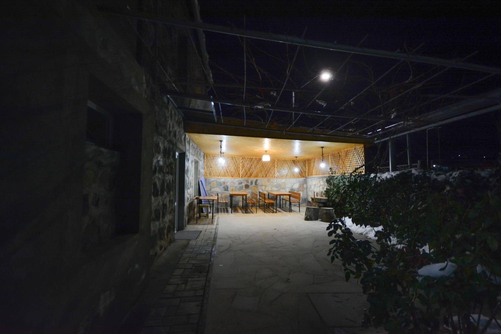 Hotel Eleven - 11 Yeghegnadzor Zewnętrze zdjęcie