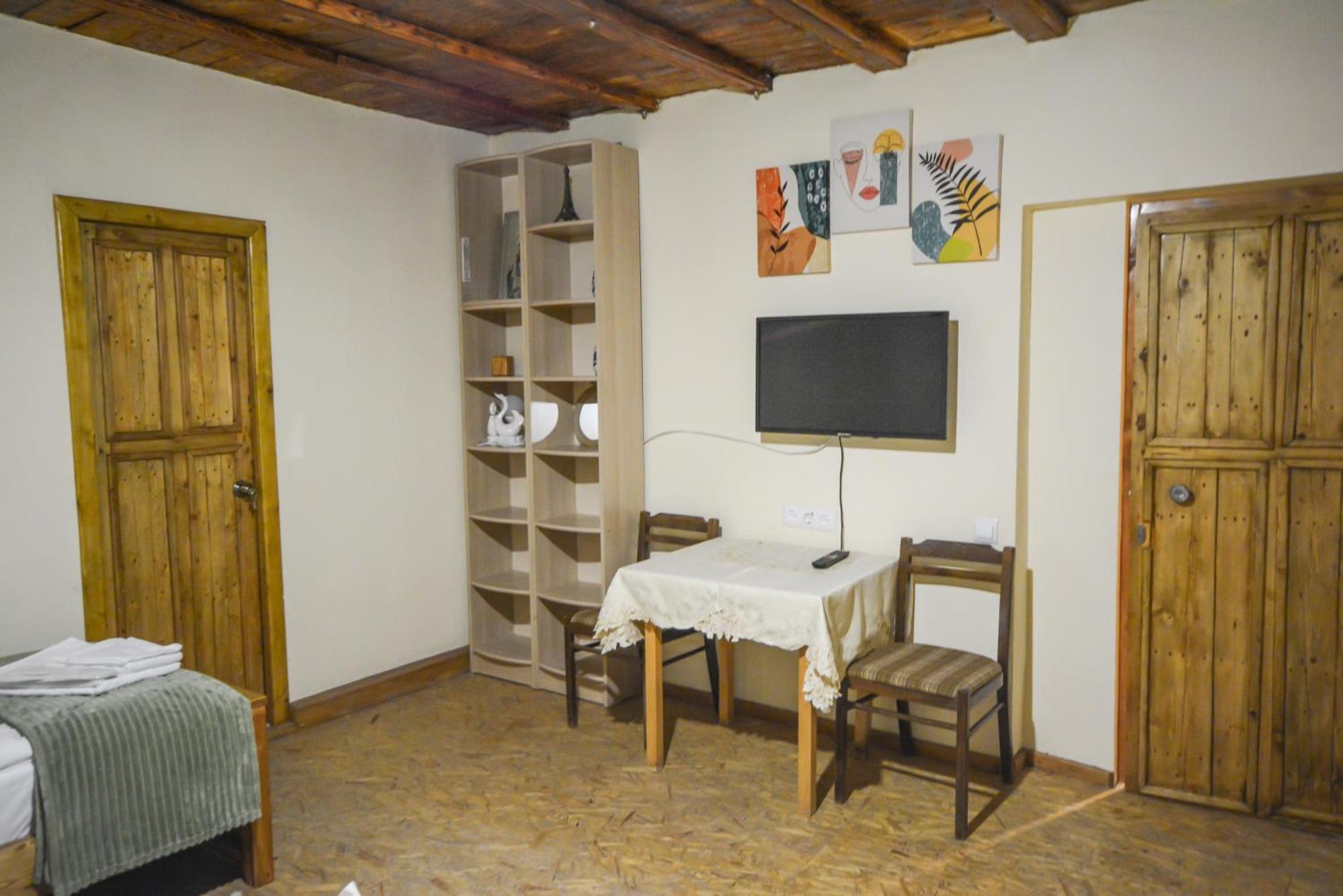 Hotel Eleven - 11 Yeghegnadzor Zewnętrze zdjęcie